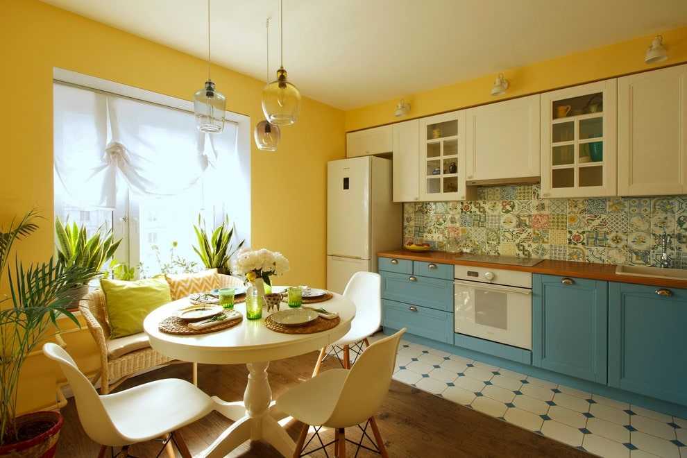 Как сочетать цвет фартука и кухонных фасадов